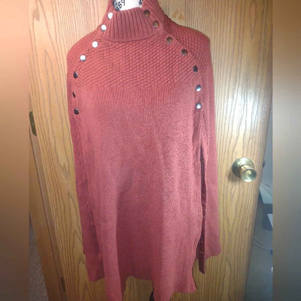 Chic Rust Sweater Poncho with Snap Detail